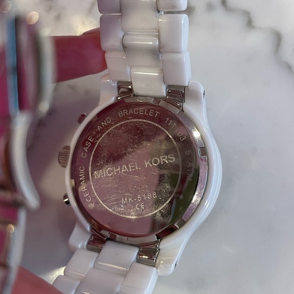 Michael Kors MK5188 Iconic Reissue Runway Chronograph Watch - Picture 3 of 6